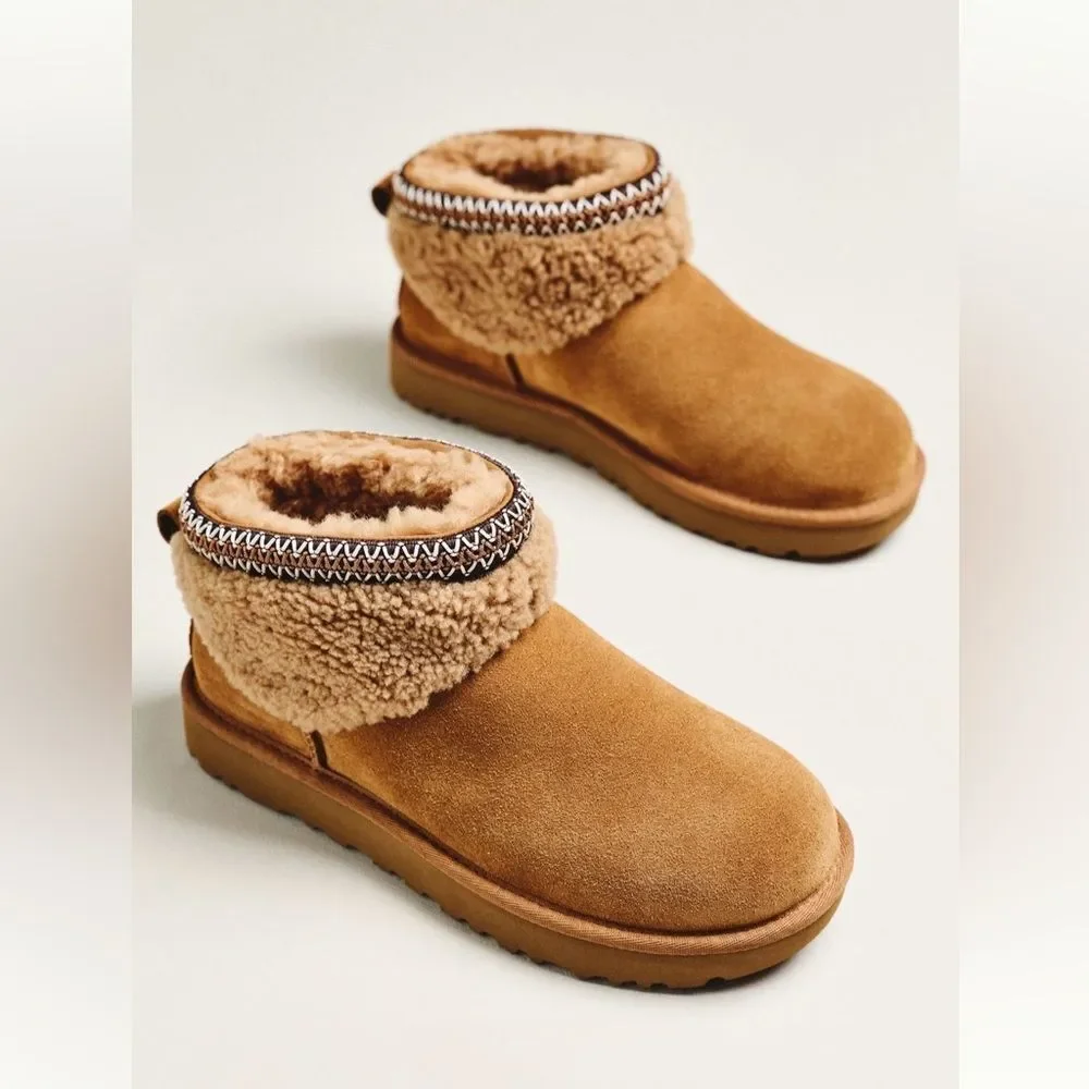 UGG Classic Ultra Mini Maxi Curly Boots